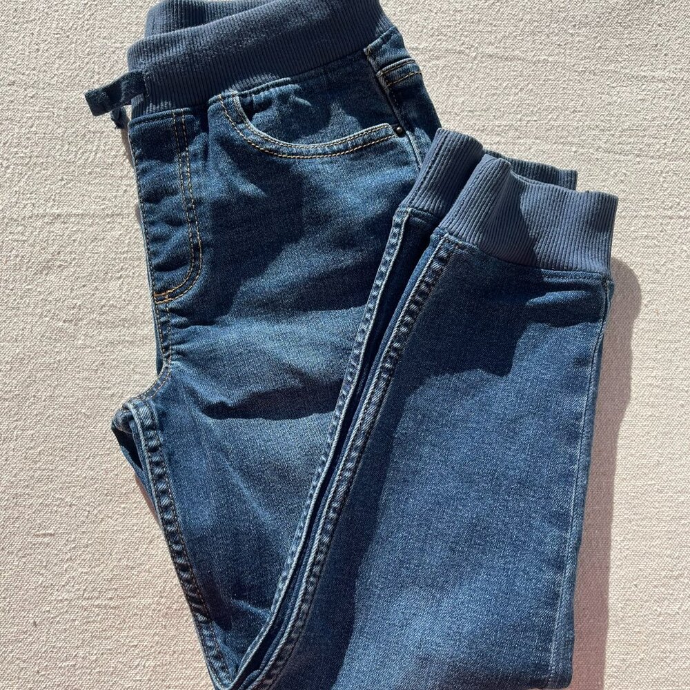 Primary Denim Jogger, Size 6, Medium Wash, EUC